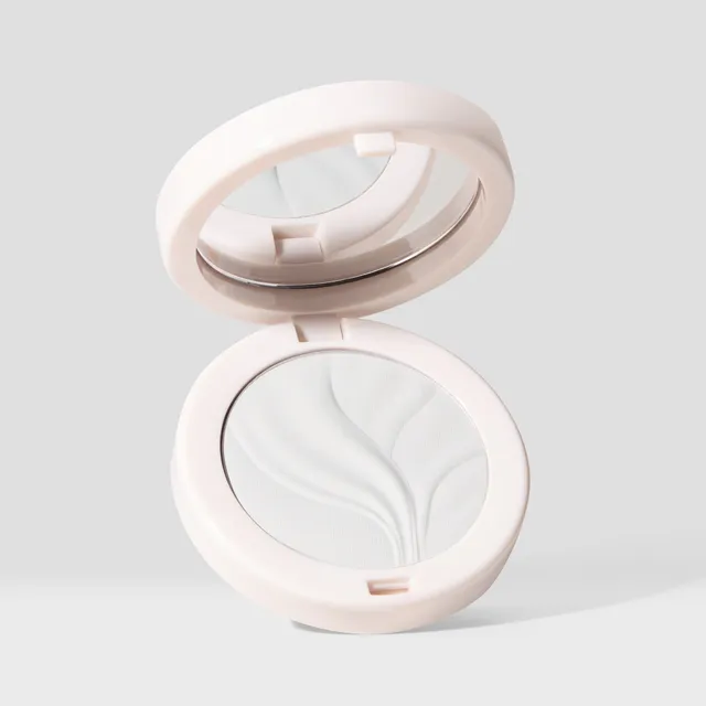 Kylie Natural Blur pudder translucent matt finish