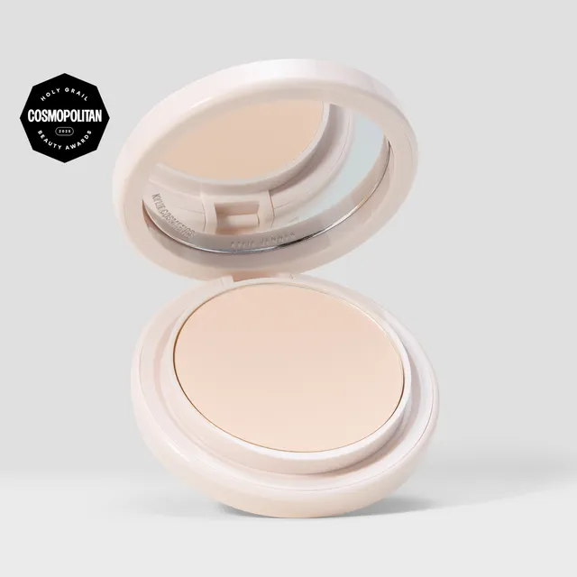 Kylie Natural Blur Powder Foundation pudder matt