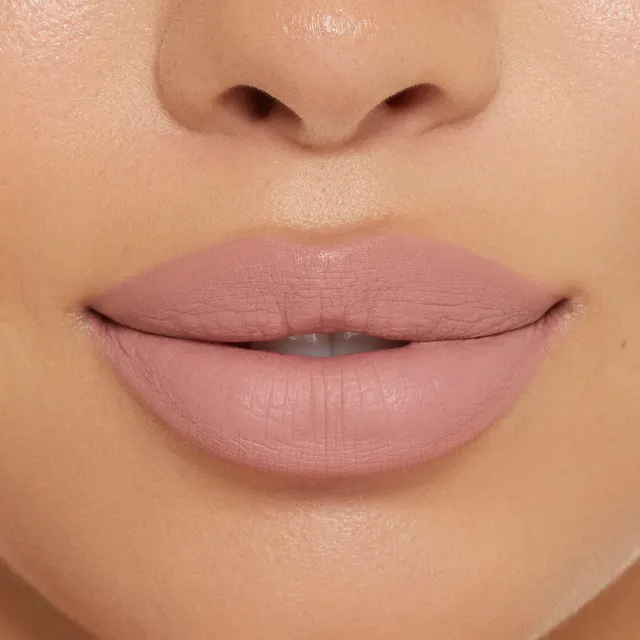 Kylie Matte Lip Kit leppefargesett matt 8 timers holdbarhet