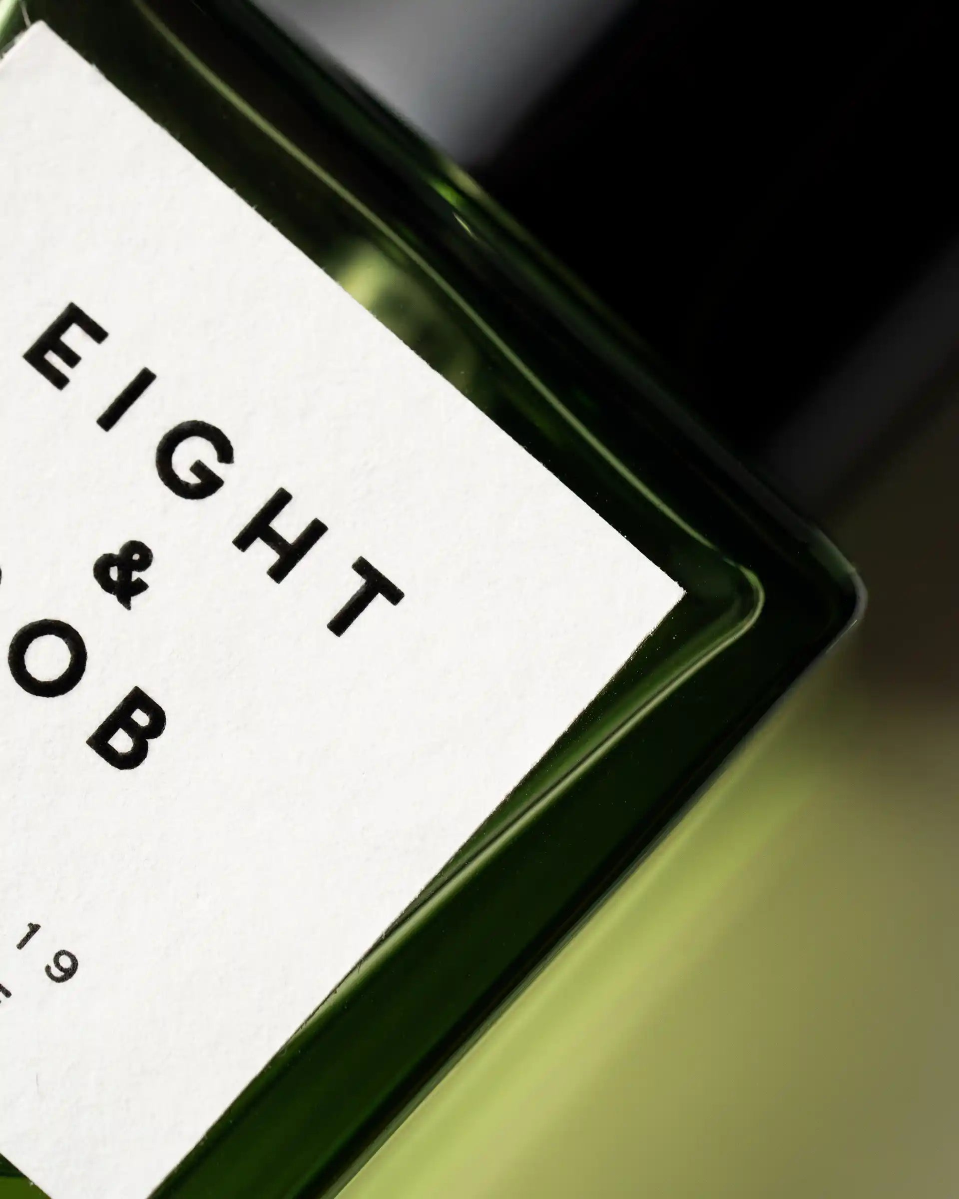Eight and Bob Le Trou 19 du Phare parfyme 30 ml – skinn