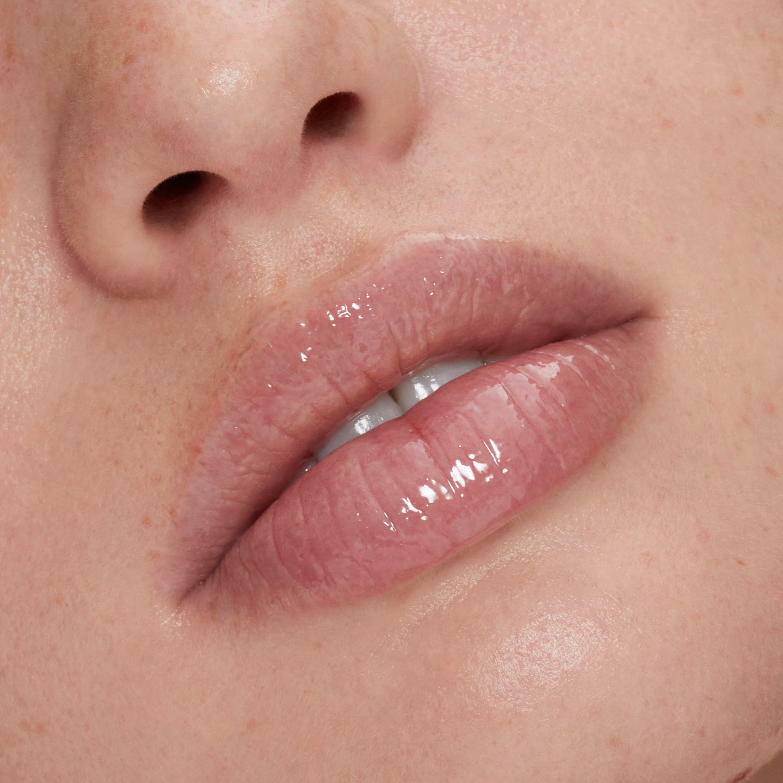 Kylie Lip Oil leppeolje coconut fuktgivende