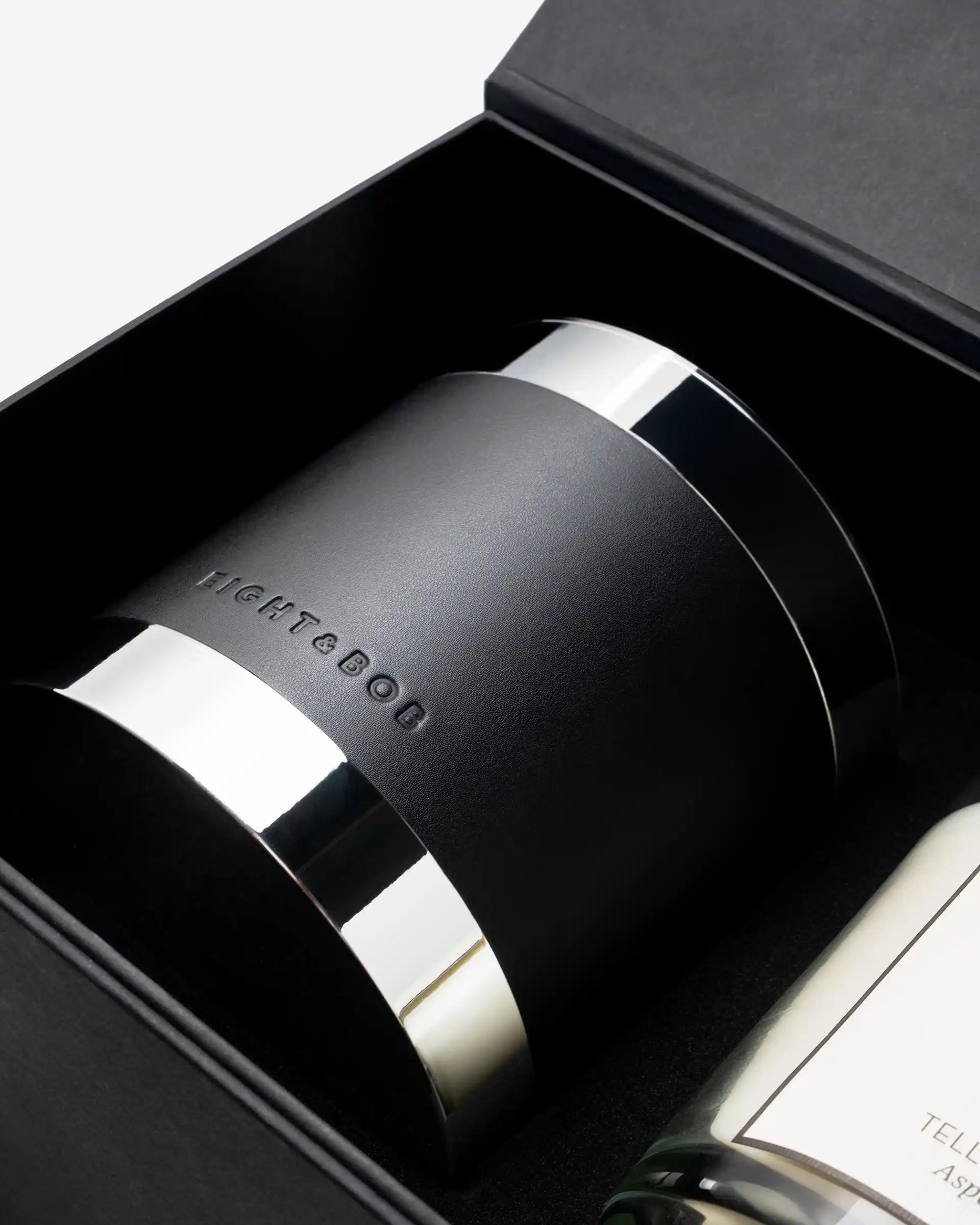 Eight & Bob Luxury duftlys sett 600 g lærholder