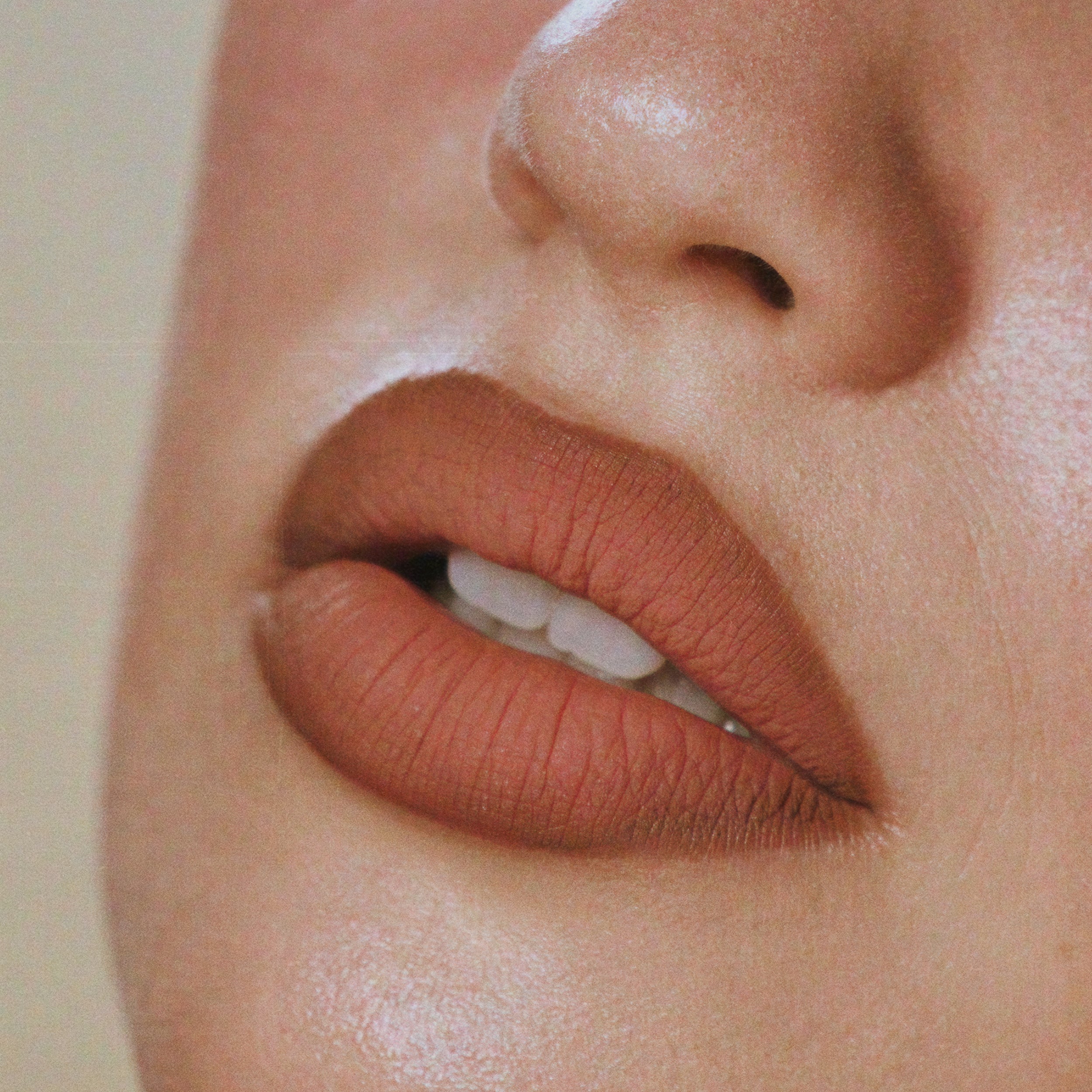Kylie Plumping Powder Matte Lip leppefarge matt