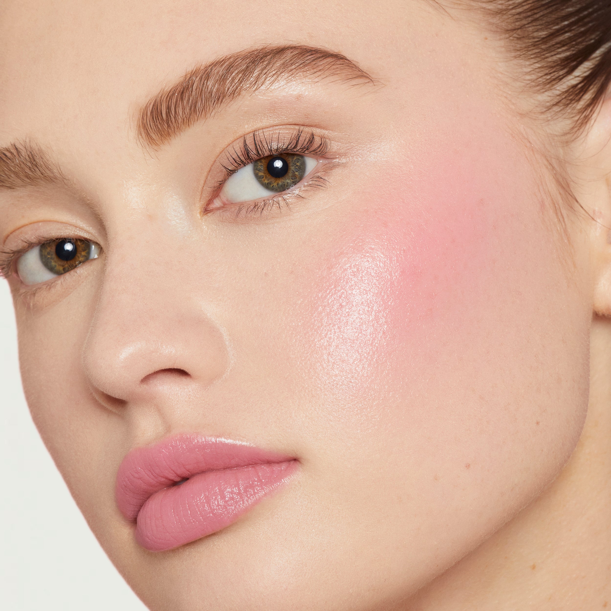 Kylie Lip Cheek Glow Balm kinn- og leppebalm byggbar glød